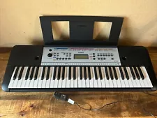 Yamaha YPT-260 61-Key Portable Keyboard Plus Power Cord Excellent Condition