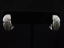 14K 585 White Gold Earrings Adorned with Canary and White Pave Diamonds