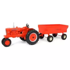 1/16 Allis Chalmers WD-45 Tractor with Flare Box Wagon 16474