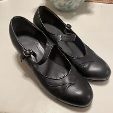 Women’s Size 9.5 40.5 Flamenco Shoes