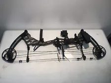 BEAR TRAXX HUNTING BOW 31" DRAW 70# LTH COMPLETE SETUP -NEW