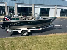 2001 LUND 1800 Fisherman Full Windshield Boat Mercury 150 HP 2-Stroke Outboard