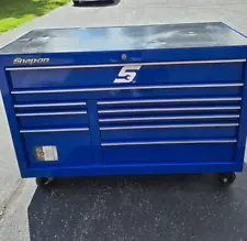 Snap-on profesional tool box storage, super clean, never been used, complete .