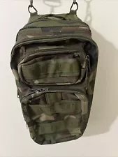 Classic Camoflage Backpack Approxiatemitly 16"x11" Multiple Pockets