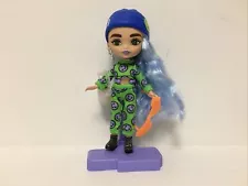 Barbie Extra Mini Doll - Smile Emoji Outfit