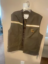 UPS United Parcel Service Uniform Zip Jacket Reflective TWINHILL Vest XL - NWT