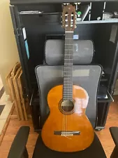 Yamaha G-235 Vintage Classical Guitar