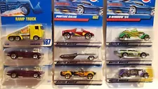 Hot Wheels Mix 26 Cars + 2 Treasure Hunts, and 1 Super Treasure Hunt