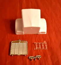 Revell Kenworth W-900 Aerodyne Hood and Grille Parts 1/25