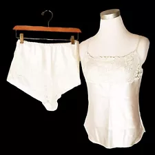 FARR WEST M Glossy White Satin & Stretch Lace Camisole & Tap Pants