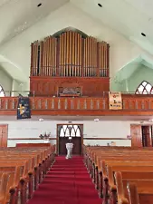 33 pipe church antique organ in Oak casement in working order with upgrades