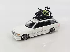 Mortal 1/64 Mercedes-Benz E-Class S124 Wagon White Diecast Car Collection