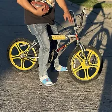 Mongoose Max Netflix Stranger Things 20 inch BMX Bike - Yellow