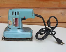 Black & Decker Utility Finishing Sander U-149 Woodworking Sanding Vintage Canada