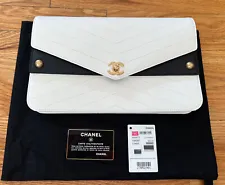 NWT Authentic 19C CHANEL Classic Black White Quilted Envelope Flap Hand Bag New