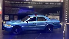 GREENLIGHT 1:64 2001 FORD CROWN VICTORIA (unmarked) With Lightbar and Pushbar.