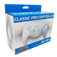 Old Skool Dual Analog Classic Controller Pro for Nintendo Wii / WiiU - White