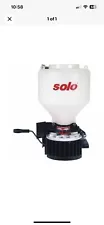 Solo 421-S 20 Lb Portable Chest Mount Spreader NIB