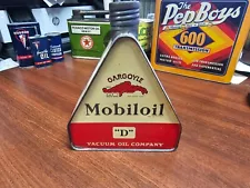 Mobiloil "D" Oil Can, 1920s, Triangle, Excellent Condition, Gas, Sign