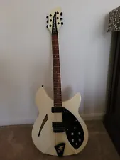 1990 White Tuxedo Rickenbacker 330