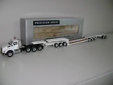 First Gear 1/50 Kenworth T880 Pusher-axle tandem tractor with 3 + 3 + 2 trailer