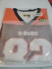 BUFFALO WILD WINGS #82 T-Shirt L Womans Orange B-Dubs Work Employee Restaurant