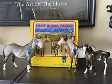 Breyer Vintage Club SR Paint Horse Set (500pc). Classic QH Family