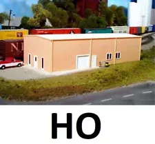 HO Scale - 30' X 80' Prefab Warehouse - Building Kit - PKS-541-0004