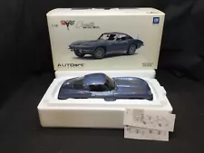 LTD ED 1963 Chevrolet Corvette Sting Ray Die-Cast Model Car 1:18 Scale [Autoart]