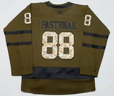 DAVID PASTRNAK Boston Bruins Jersey NHL Hockey Camo Camoflage LARGE