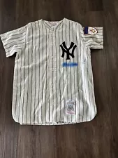 Mitchell & Ness Cooperstown Collection Yankees Mickey Mantle Jersey Size L (F1)