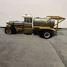 AG-CHEM Terra-Gator 1603 T Sprayer KZCO SpecCast 1/28 Scale Model HTF Incomplete