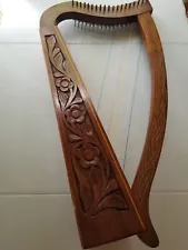 Music Celtic Irish Wood Harp 19-string 31"x 15".