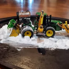 1/64 John Deere 9520 Custom Snowplow/Utility Tractor