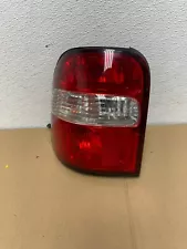 1998 to 2002 Kia Sportage Left Driver LH Side Tail Light Oem 6108P DG1