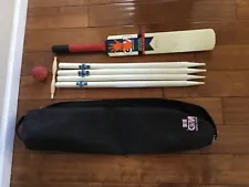 Cricket set. bat, ball, stumps, bails, bag. Gunn And Moore