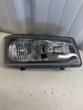 03 04 05 06 07 CHEVY SILVERADO 1500 Headlamp Assembly Right Rh Oe# 10396912