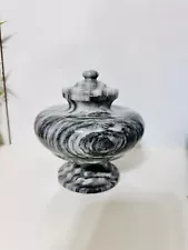 Marble Urn 5" Gray