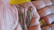 NICE STERLING SILVER DANGLE PIERCED EARRINGS, A MAN & A WOMAN