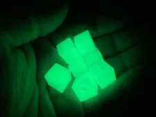 5X Glow In The Dark Cubes, beads For Distance Sticks Paracord, Wrap Marker Beads