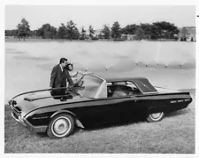 1962 Ford Thunderbird Landau Press Photo & Release 0047