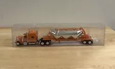 Trucks N Stuff Peterbilt 389 With Pneumatic Tank