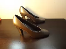 Sale High Lights" women Shoes 9 1/2 M US.High heels 4" Minor shelf wear.New.grey