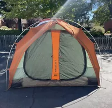 REI Kingdom 6 Person 3 Season TENT w/ RAIN FLY