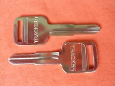 2 GEO TRACKER KEY BLANKS X180 1989 1990 1991 1992 1993 1994 1995 1996 1997-2000