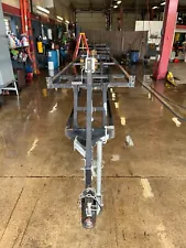 2010 Kirks Scissor Lift Pontoon 24 Trailer - T1260763