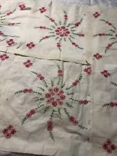 12 Vintage Quilt Blocks Hand Embroidered Floral Pink With Green 17” Square