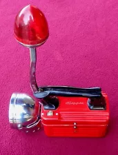 very nice vintage clipper metal flash light (For: More than one vehicle)