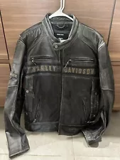 Vintage Distressed Harley-Davidson Leather Jacket Size Large (Like New)