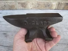 VINTAGE MINIATURE CAST IRON ANVIL MARKED "D CLAPP" 3 LB & 13 OZ SALESMAN SAMPLE